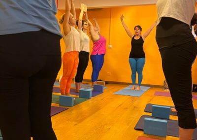 Seminario di Anusara Yoga con Benita Wolfe